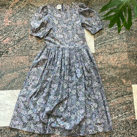 Laura Ashley | Dresses | Laura Ashley Dress Size 2 | Poshmark